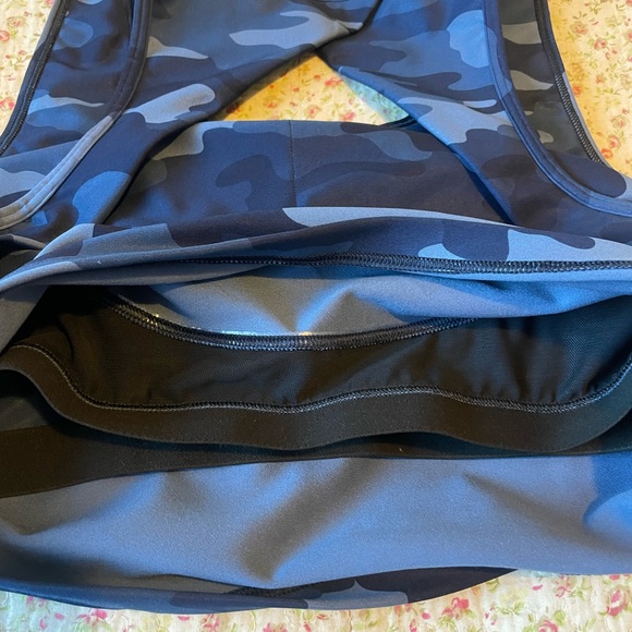 💙 GapFit SportsBra low impact 🩵 Blue Camo print - Picture 6 of 6